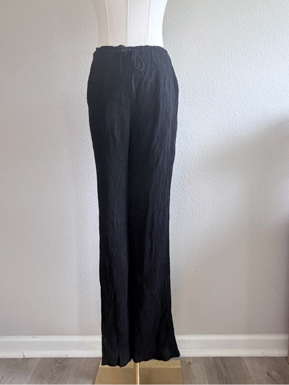 Zara Black Crinkled Elastic-Waist Wide Pants